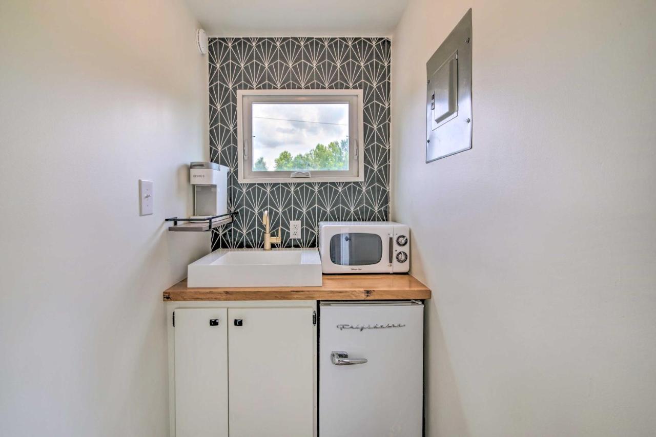 Chic Tiny Home Retreat About 2 Mi To Msu Campus! Starkville Exteriör bild